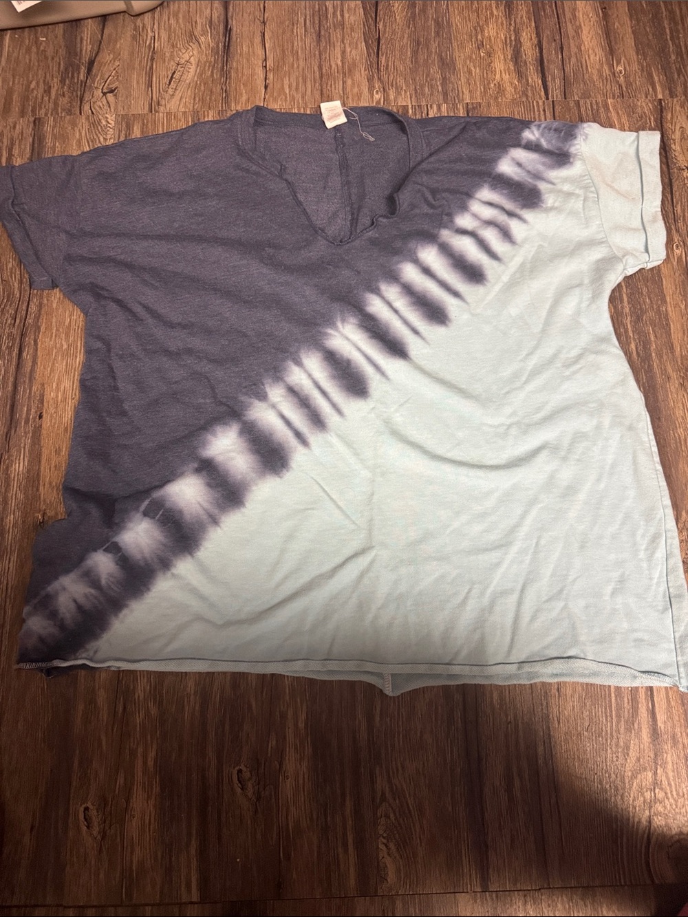 Livi Active Blue and Light Blue Tie-Dye V-Neck short sleeve Sweatshirt